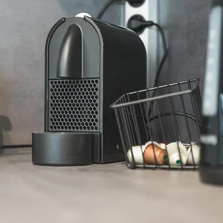 Finest Design Stuttgart Airport Messe Stadtbahn U7 *