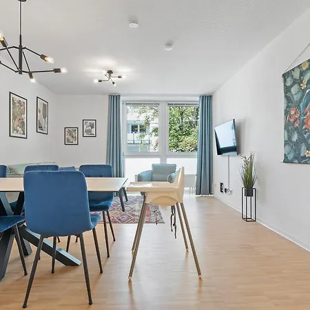 Finest Design Stuttgart Airport Messe Stadtbahn U7 Apartment *