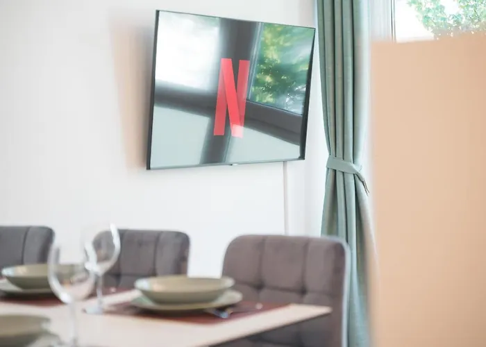 Finest Design Stuttgart Airport Messe Stadtbahn U7 * Остфильдерн