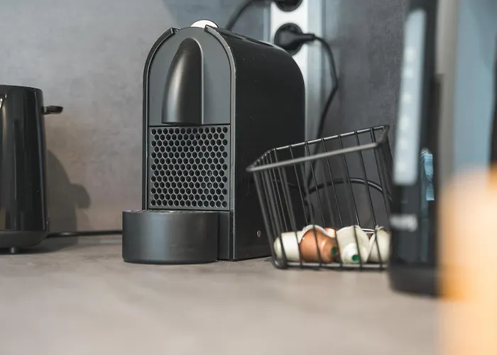 Finest Design Stuttgart Airport Messe Stadtbahn U7 *