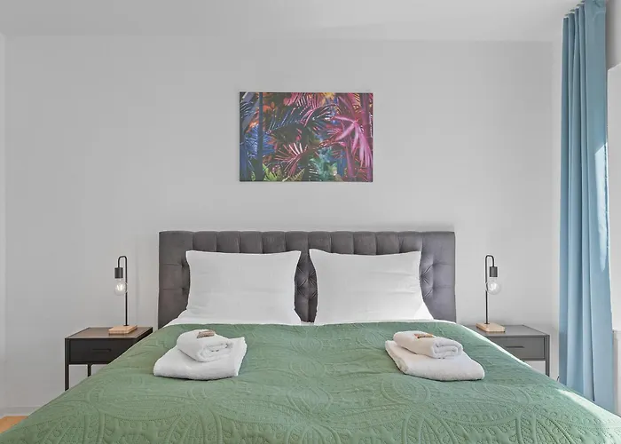 Finest Design Stuttgart Airport Messe Stadtbahn U7 Апартаменты *