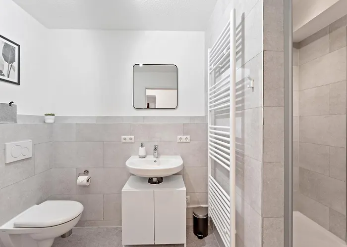 Finest Design Stuttgart Airport Messe Stadtbahn U7 Апартаменты *