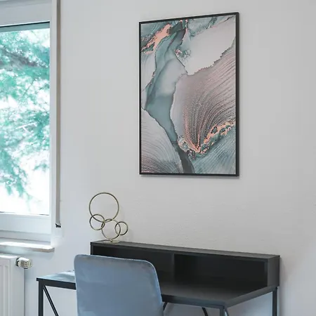 Finest Design Stuttgart Airport Messe Stadtbahn U7 Apartment *